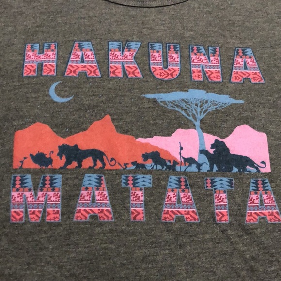 Disney’s lion king T-shirt - Picture 2 of 3